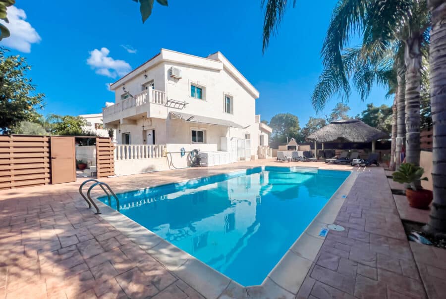 FAME villa w/ Private Pool + Gazebo