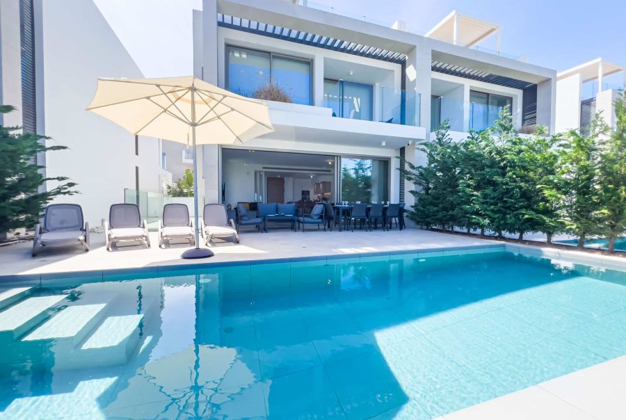 Azure Horizon Villa (Vista Collection)